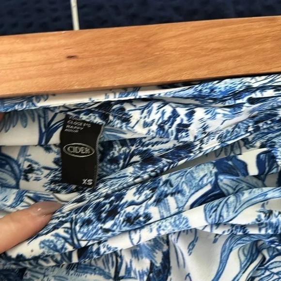 Cider Landscape Painting Ruched Skirt in Blue Size XS - Picture 5 of 7